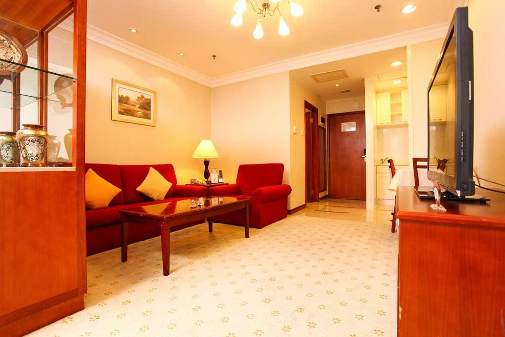 Shenzhen Dongmen Metropark Suites Hotel Room photo