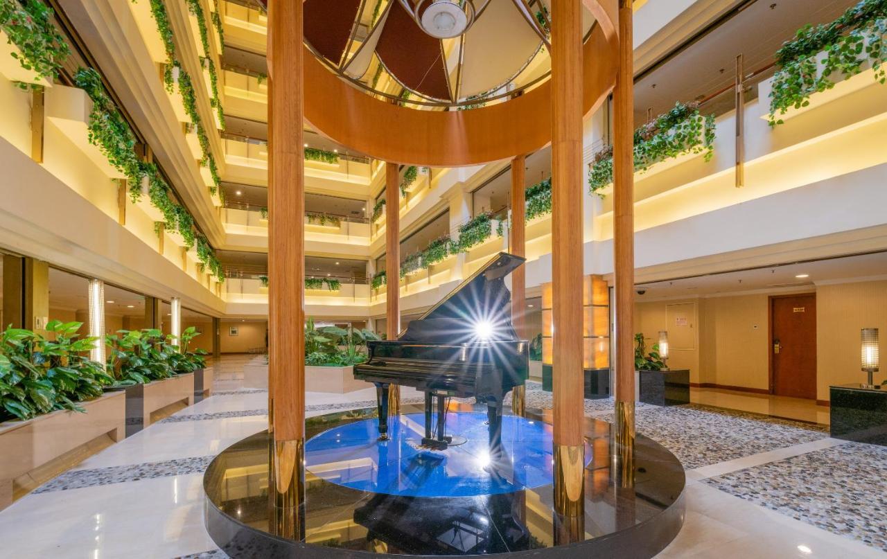 Shenzhen Dongmen Metropark Suites Hotel Exterior photo